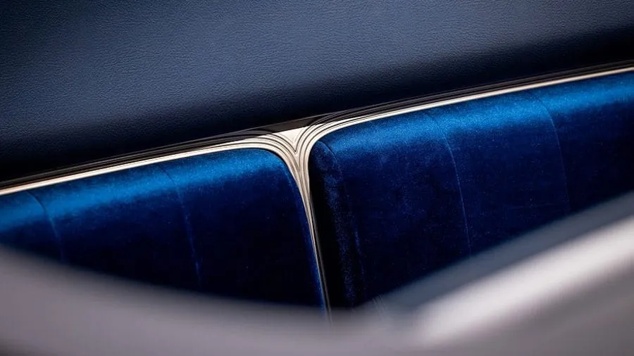 Prabanga grįžta į S klasę: „Mercedes-Benz Vision Iconic“ – žvilgsnis į 2028-uosius