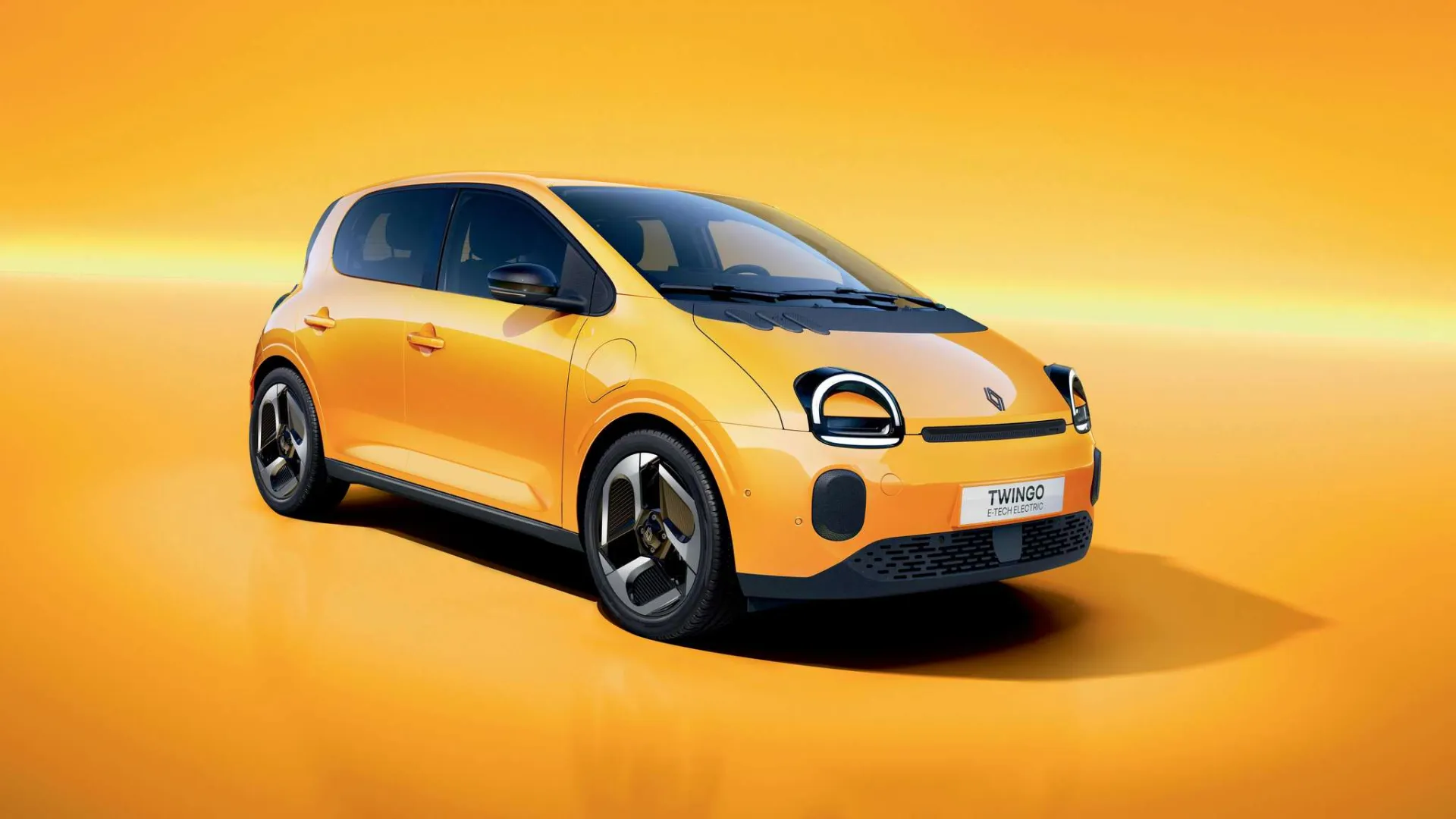 „Renault Twingo E-tech Electric”: legendinio modelio sugrįžimas ir revoliucija „A” segmente