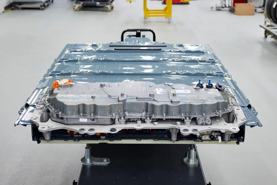 BMW ruošia revoliuciją: naujasis „iX5 Hydrogen“ viena įkrova įveiks 750 kilometrų