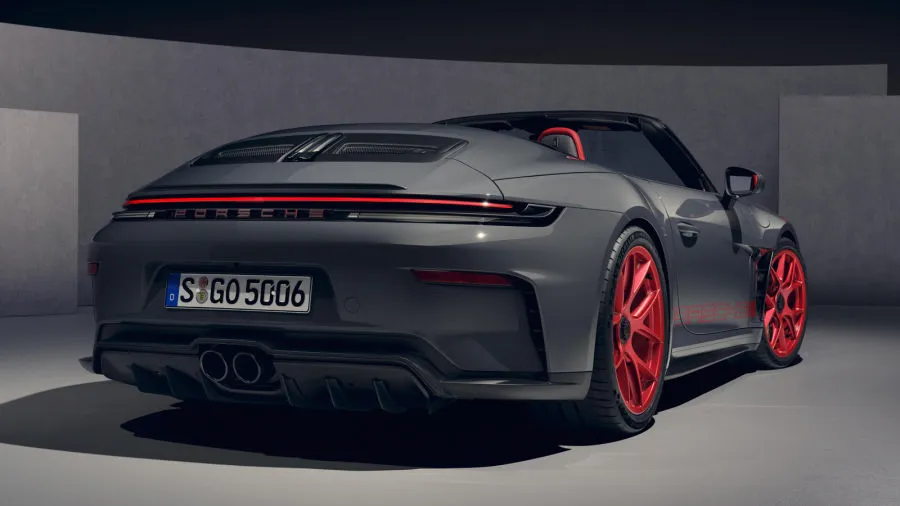 Debiutuoja „Porsche 911 GT3 S/C“: atviras stogas, tik mechaninė pavarų dėžė ir kupė verta dinamika