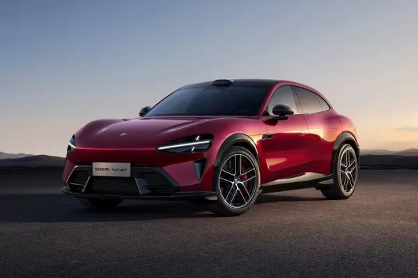 Sportinio krosoverio „Xiaomi YU7 GT“premjera ir atnaujintas Niurburgringo rekordas