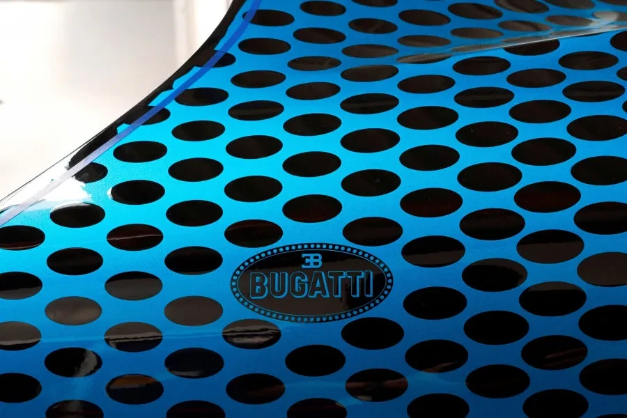 Aukšto skrydžio vabalėlis: pristatytas unikalus „Bugatti W16 Mistral Fly Bug“