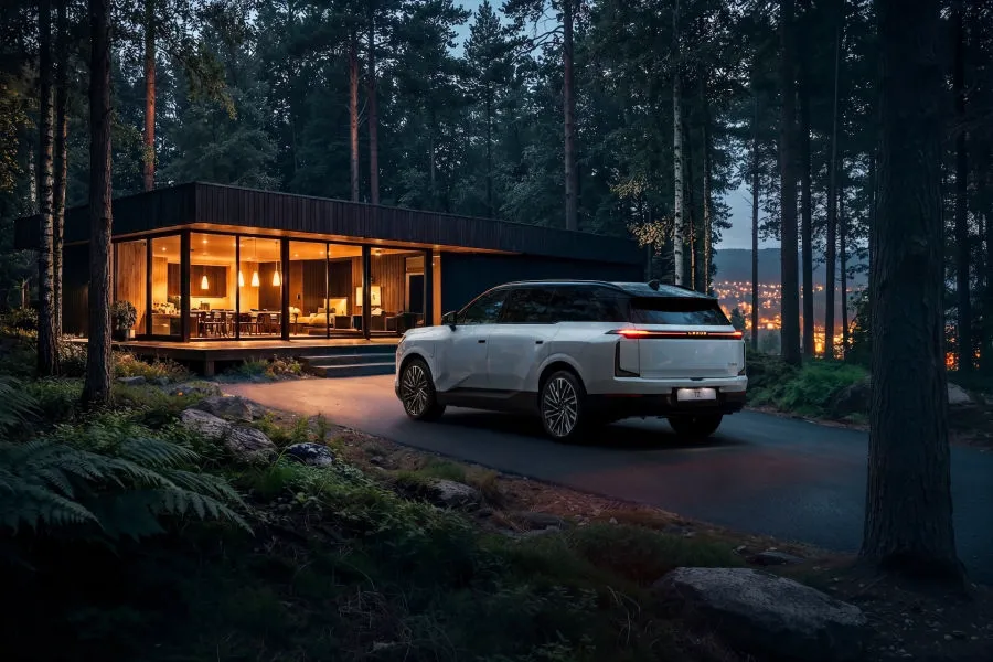 „Lexus“ pristato pasaulinę premjerą: visiškai naują elektrinį ir šešiavietį TZ serijos SUV