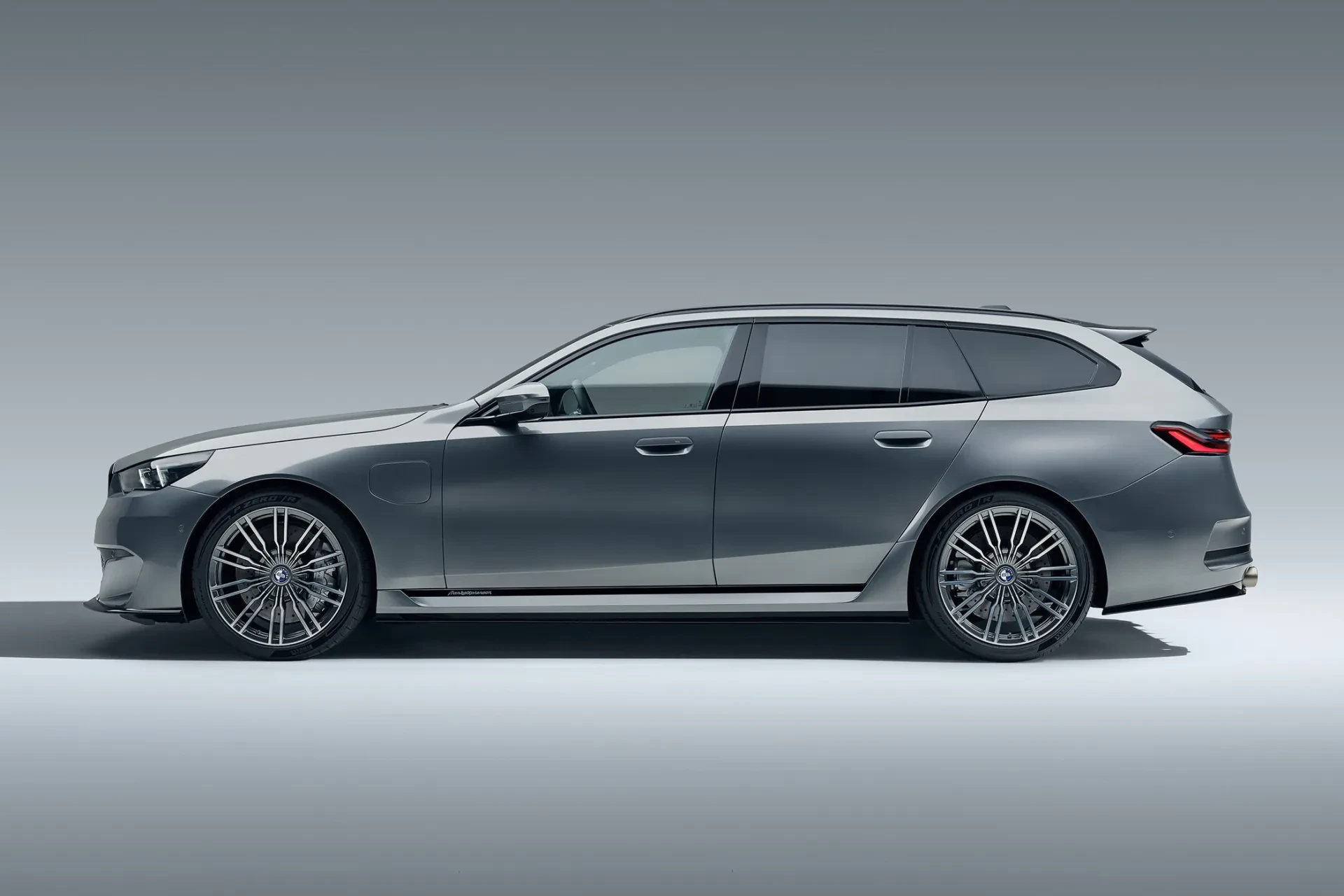„Bovensiepen 05 GT“: išskirtinumas ir galia – brolių Bovensiepenų atsakas į G99 BMW M5 „Touring“