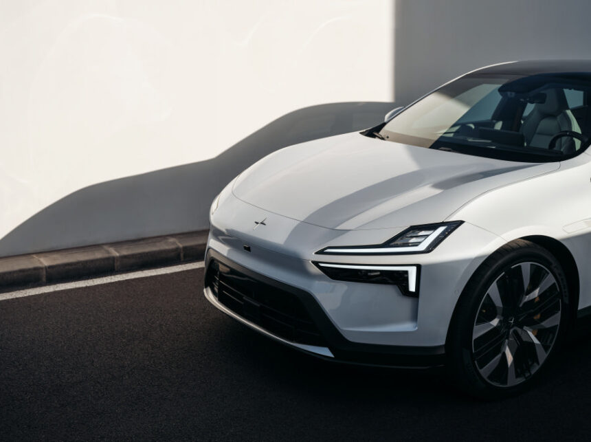 Polestar 4 coupé