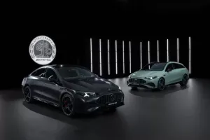 Rinkoje debiutuoja naujieji „Mercedes-AMG CLA 45 4MATIC+“ sedanas ir universalas