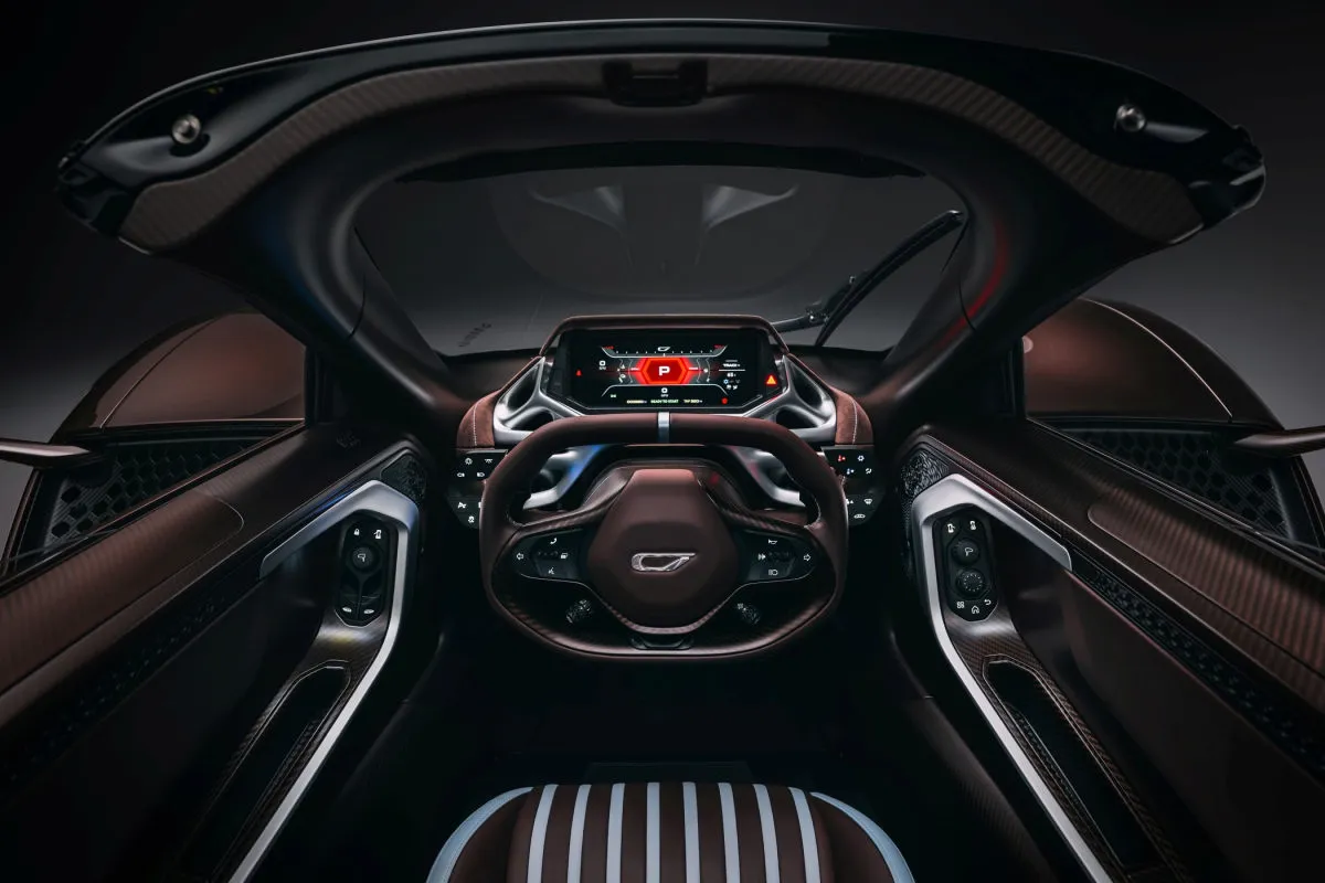 „Czinger 21C Spyder“: du nuimami stogai ir dar daugiau 3D spausdinimo technologijų