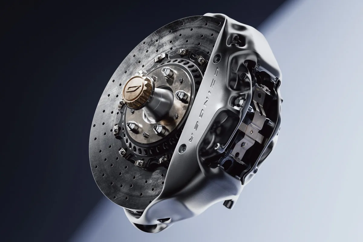 „Czinger 21C Spyder“: du nuimami stogai ir dar daugiau 3D spausdinimo technologijų