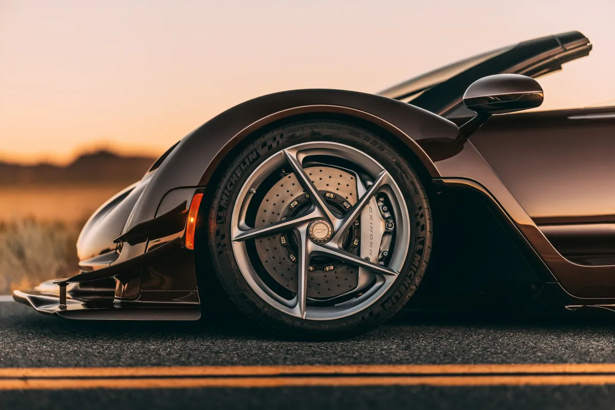„Czinger 21C Spyder“: du nuimami stogai ir dar daugiau 3D spausdinimo technologijų