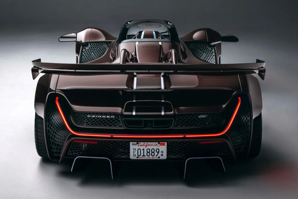 „Czinger 21C Spyder“: du nuimami stogai ir dar daugiau 3D spausdinimo technologijų